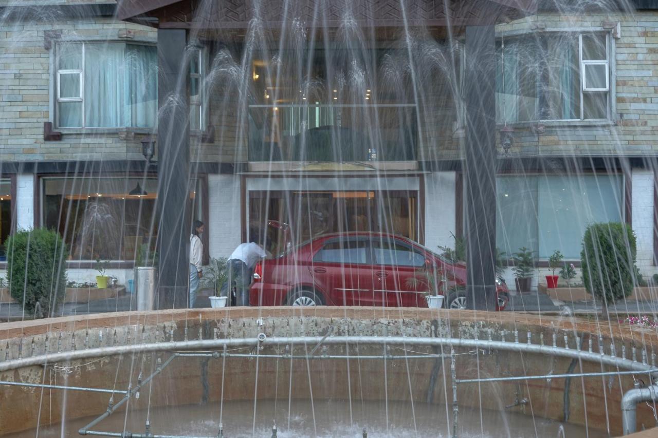 The Chinar Srinagar Hotel Ngoại thất bức ảnh